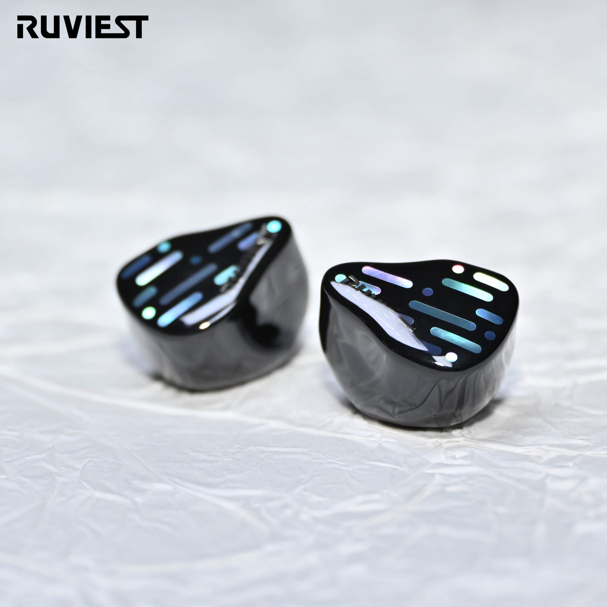 RUVIEST Nyx Hybrid HIFI In–Ear Monitor with 2 Dynamic + 4 Balanced Armature + 2 Planar magnetic Drivers